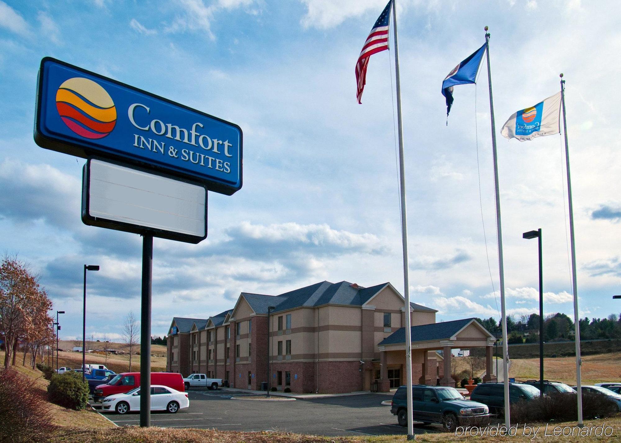 Comfort Inn & Suites Christiansburg I-81 Bagian luar foto
