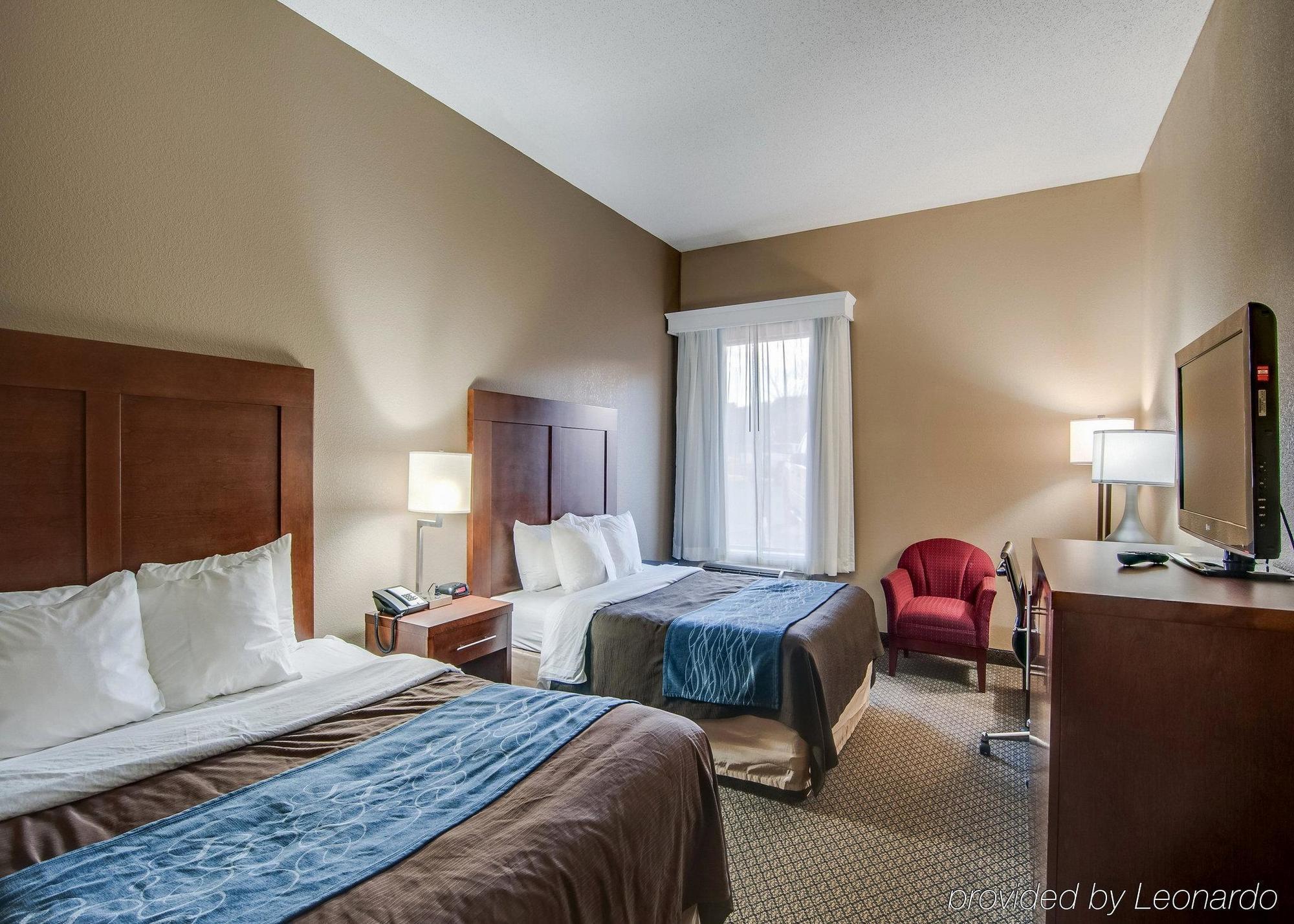 Comfort Inn & Suites Christiansburg I-81 Bagian luar foto