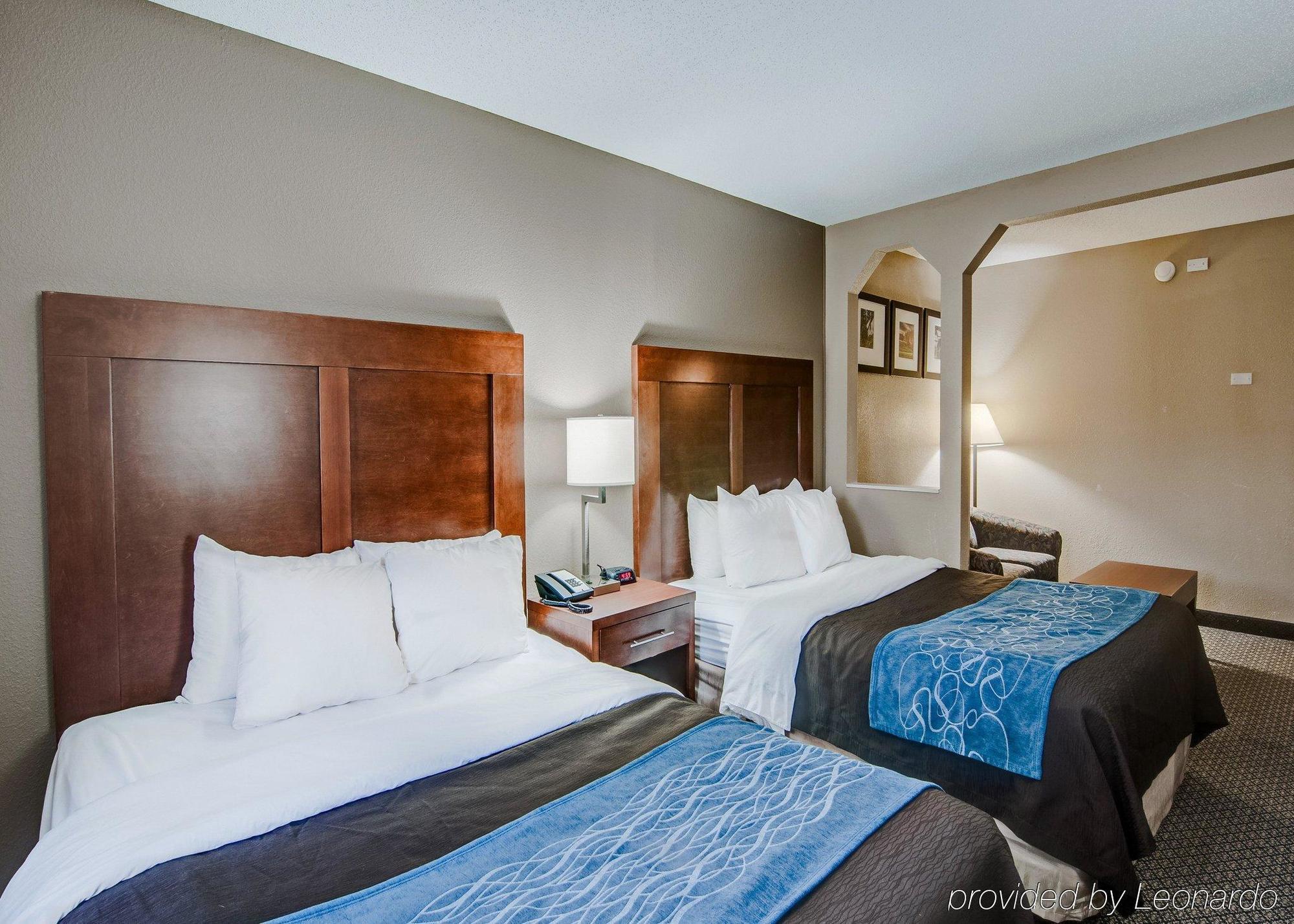 Comfort Inn & Suites Christiansburg I-81 Bagian luar foto