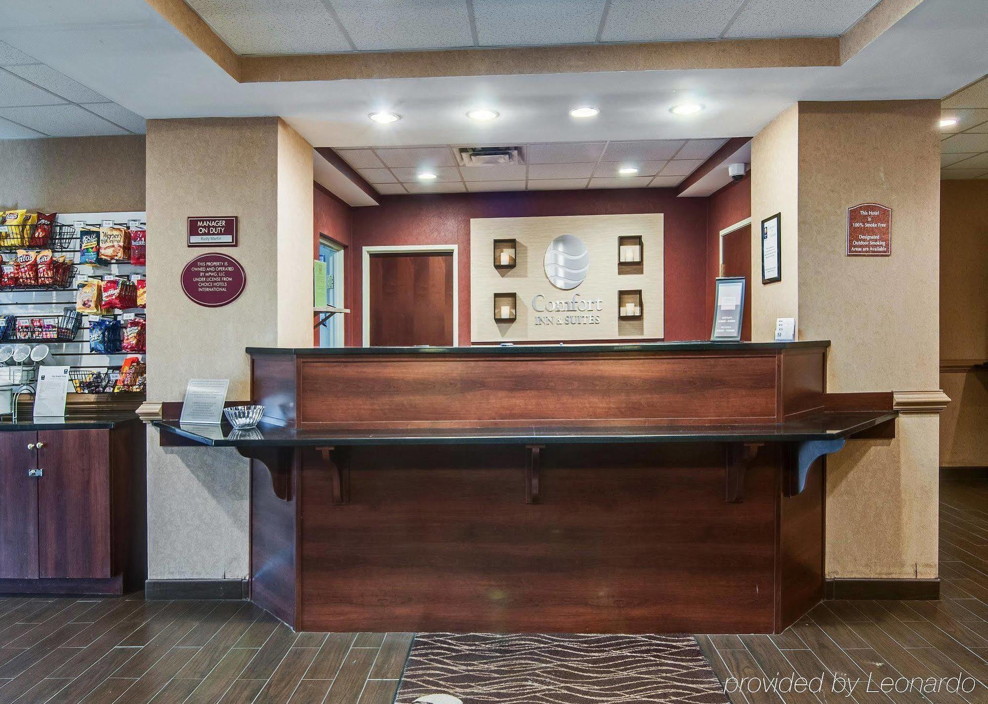 Comfort Inn & Suites Christiansburg I-81 Bagian luar foto