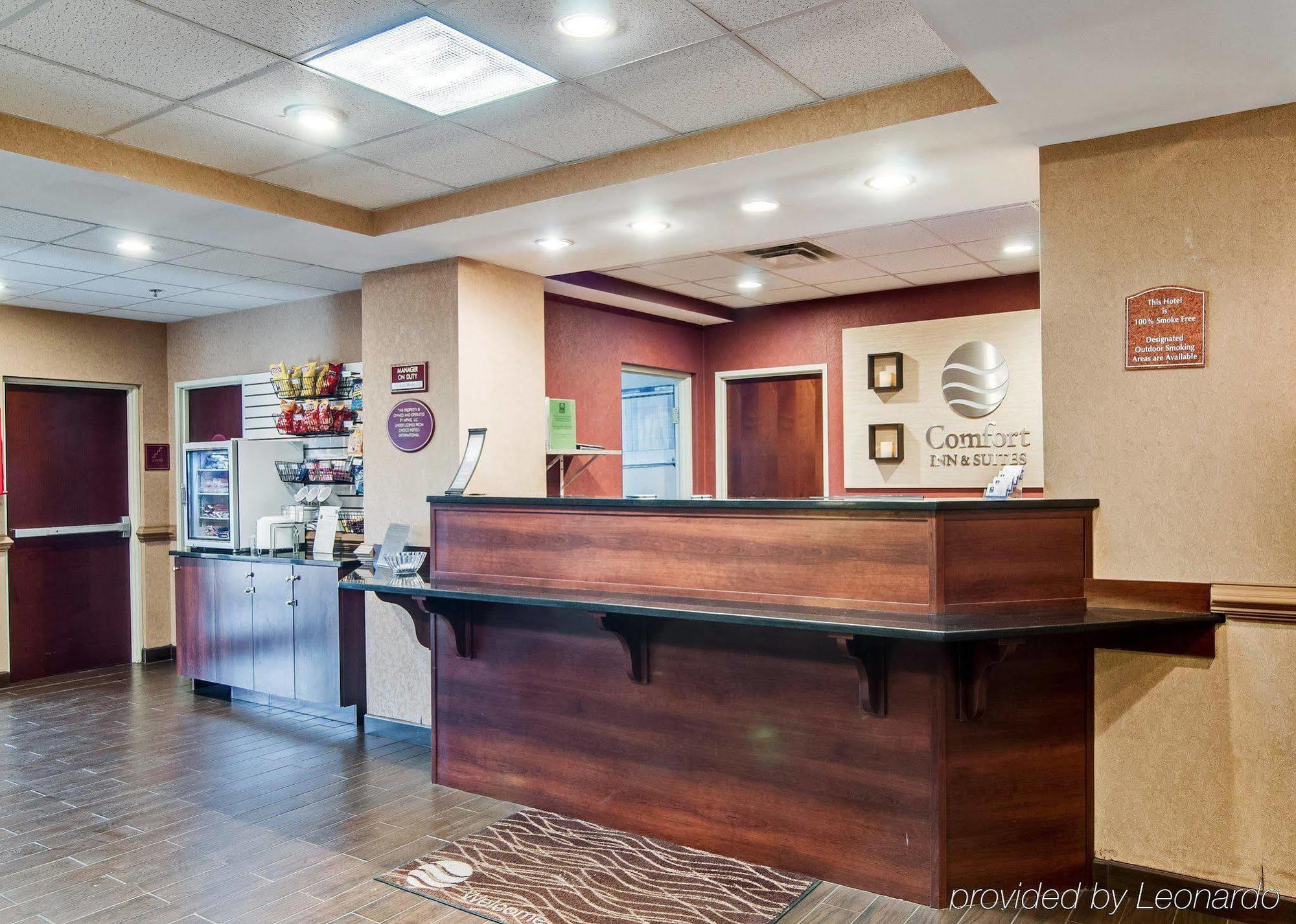 Comfort Inn & Suites Christiansburg I-81 Bagian luar foto