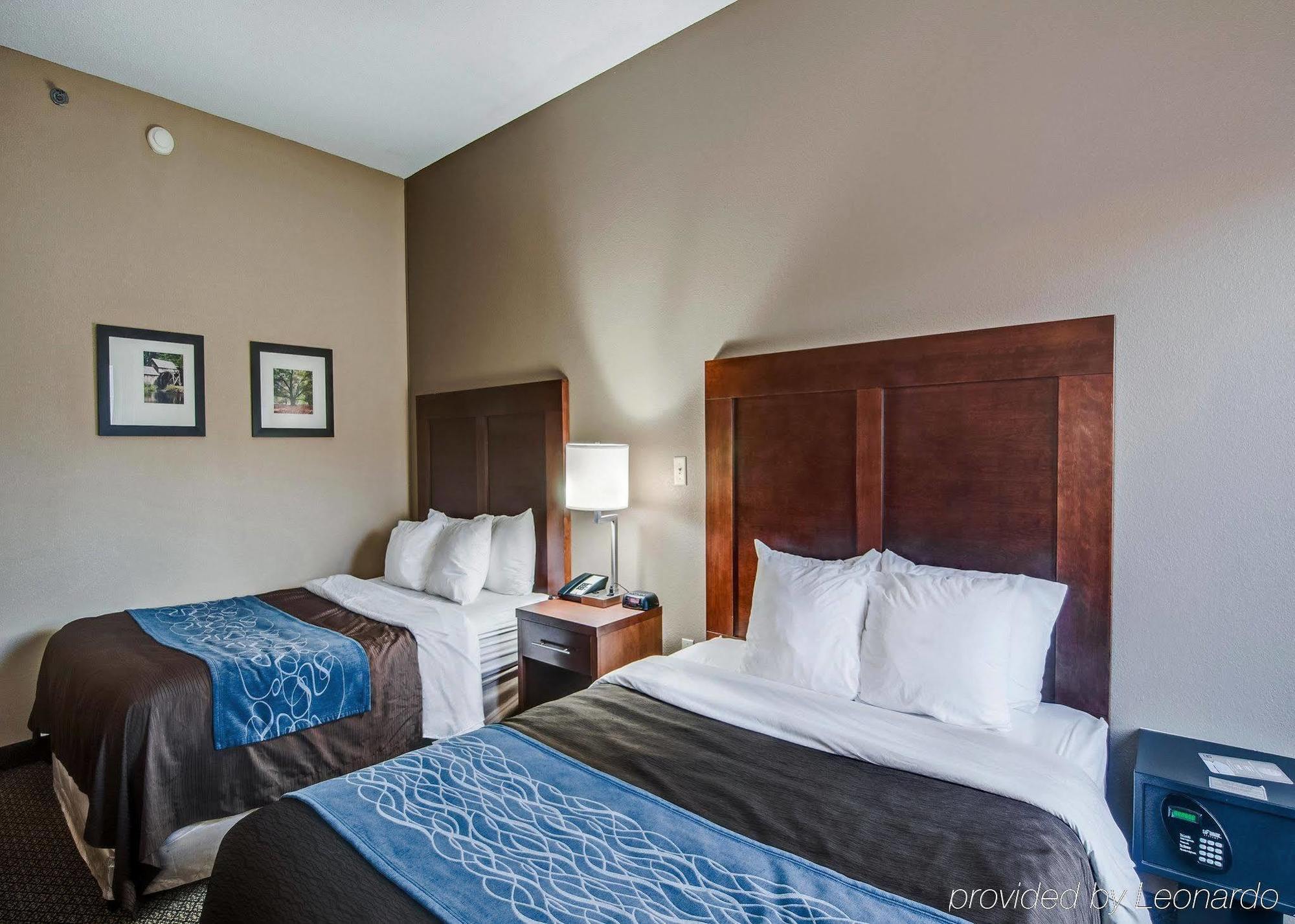 Comfort Inn & Suites Christiansburg I-81 Bagian luar foto