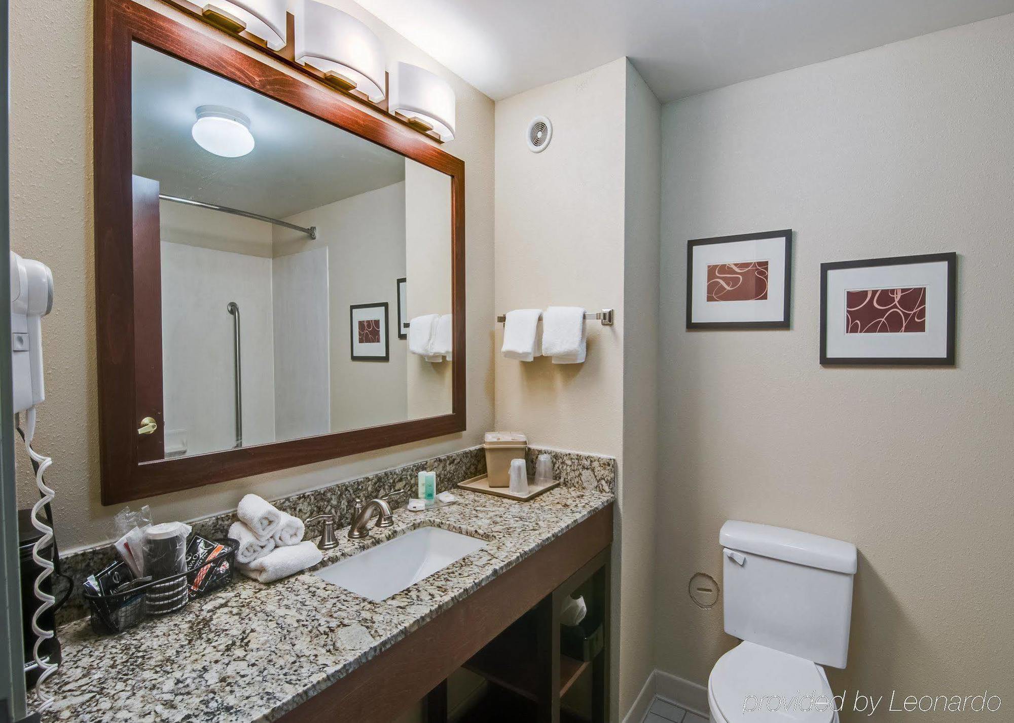 Comfort Inn & Suites Christiansburg I-81 Bagian luar foto