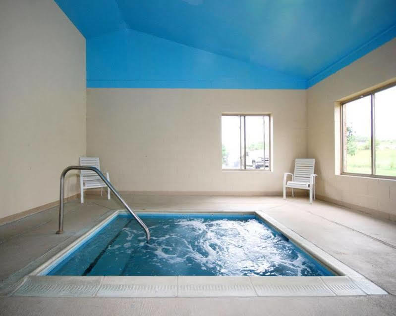 Comfort Inn & Suites Christiansburg I-81 Bagian luar foto