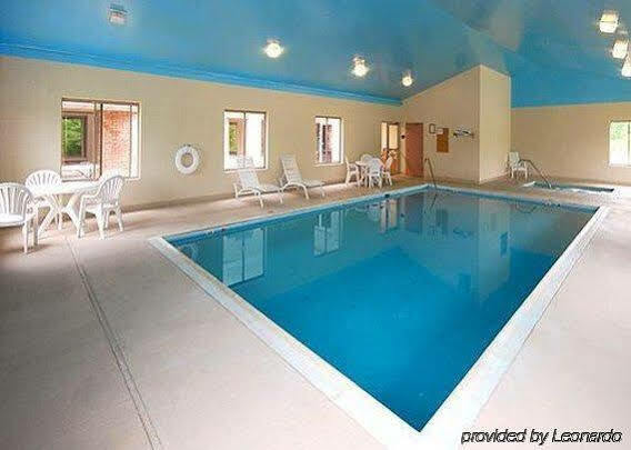 Comfort Inn & Suites Christiansburg I-81 Bagian luar foto